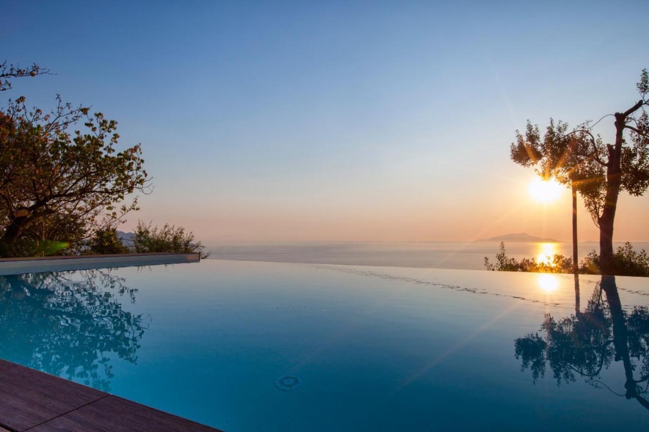 Resort Ferrara Villa Multa Quies Massa Lubrense Exterior photo